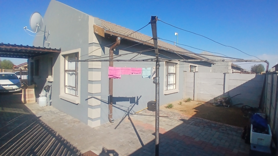 2 Bedroom Property for Sale in Mandela View Free State